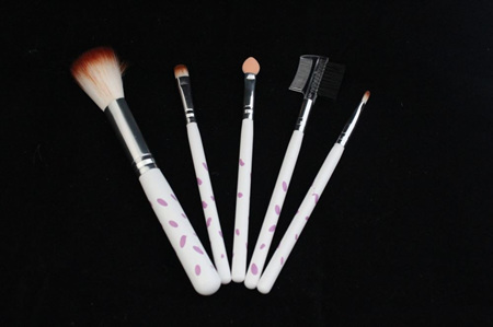 Make Up Brush Set White with Spots