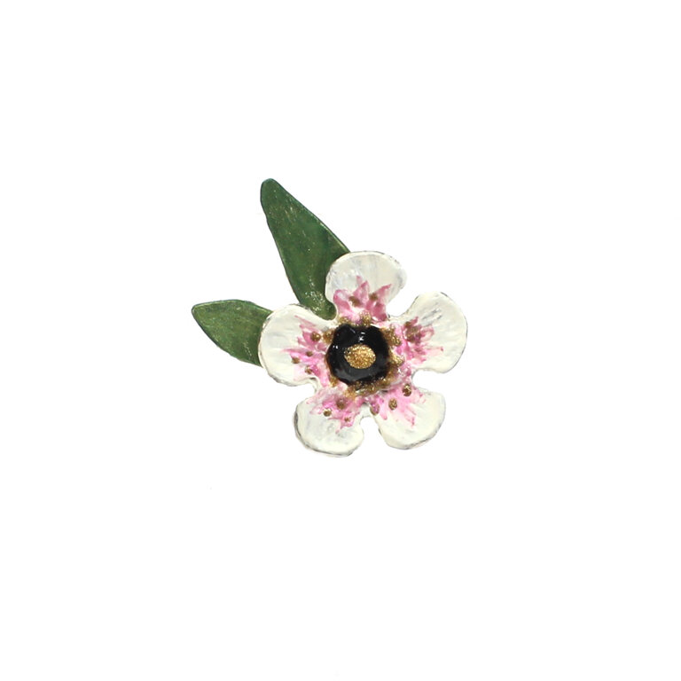 Manuka Flower Pin
