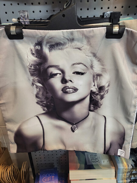 Marilyn Monroe Grey cushion cover