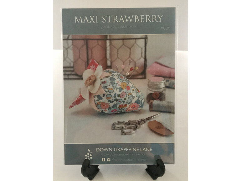 Maxi Strawberry Pincushion