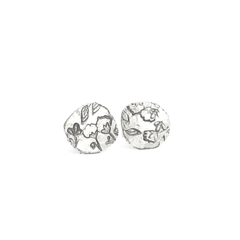 meadow wildflowers sterling silver hammered stud earrings lilygriffin nz