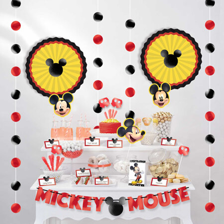 Mickey Mouse table decorating kit