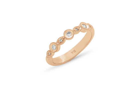 milgrain edge diamond and circle rose gold wedding ring