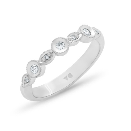 Milgrain Edge Diamond Leaf and Circle Wedding Ring
