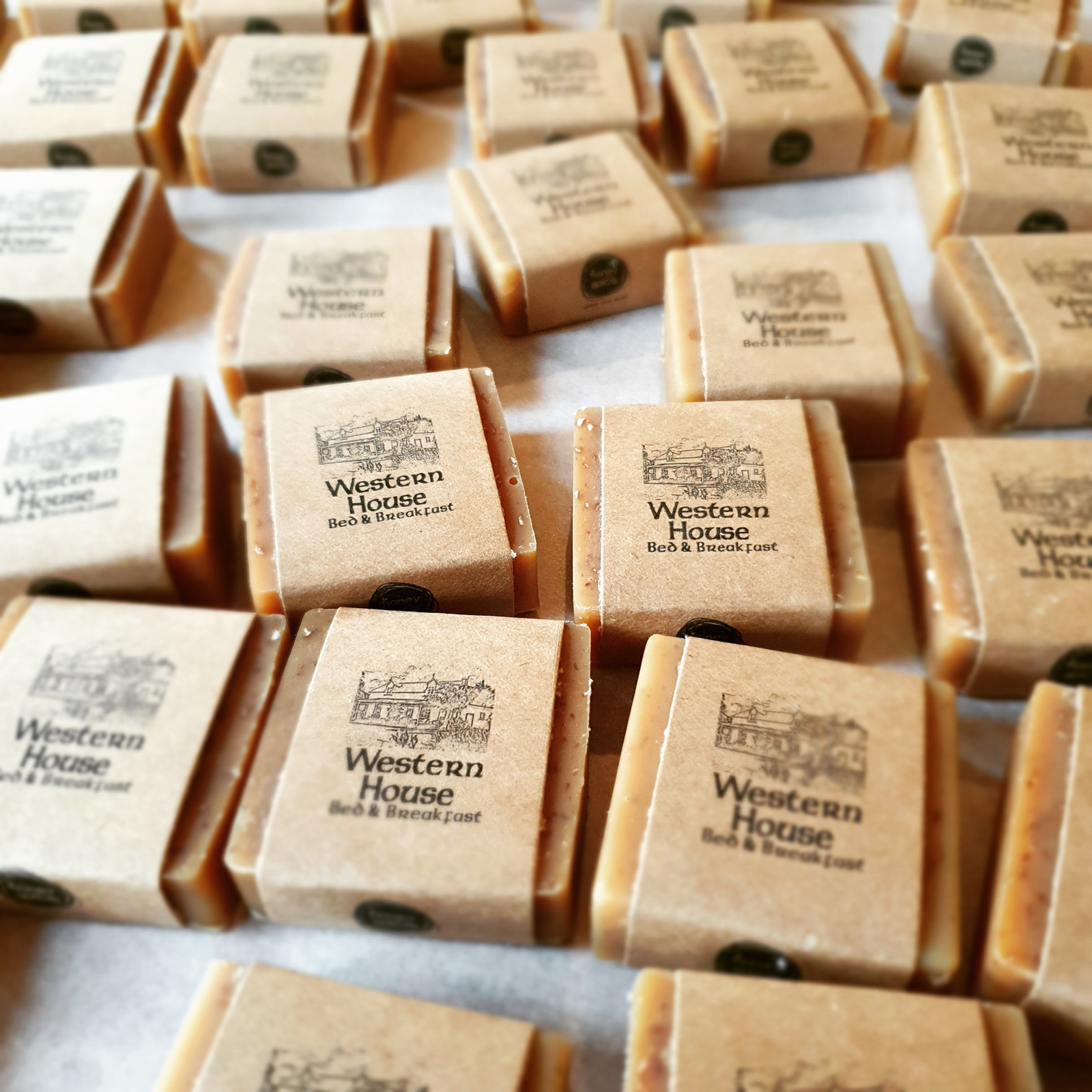 Mini Guest Soaps - Honey and Spice