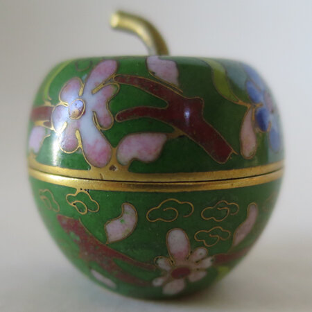 Miniature apple lidded pot