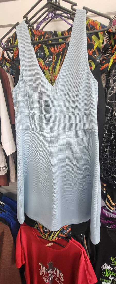 Miss valley light blue waffle dress size Large