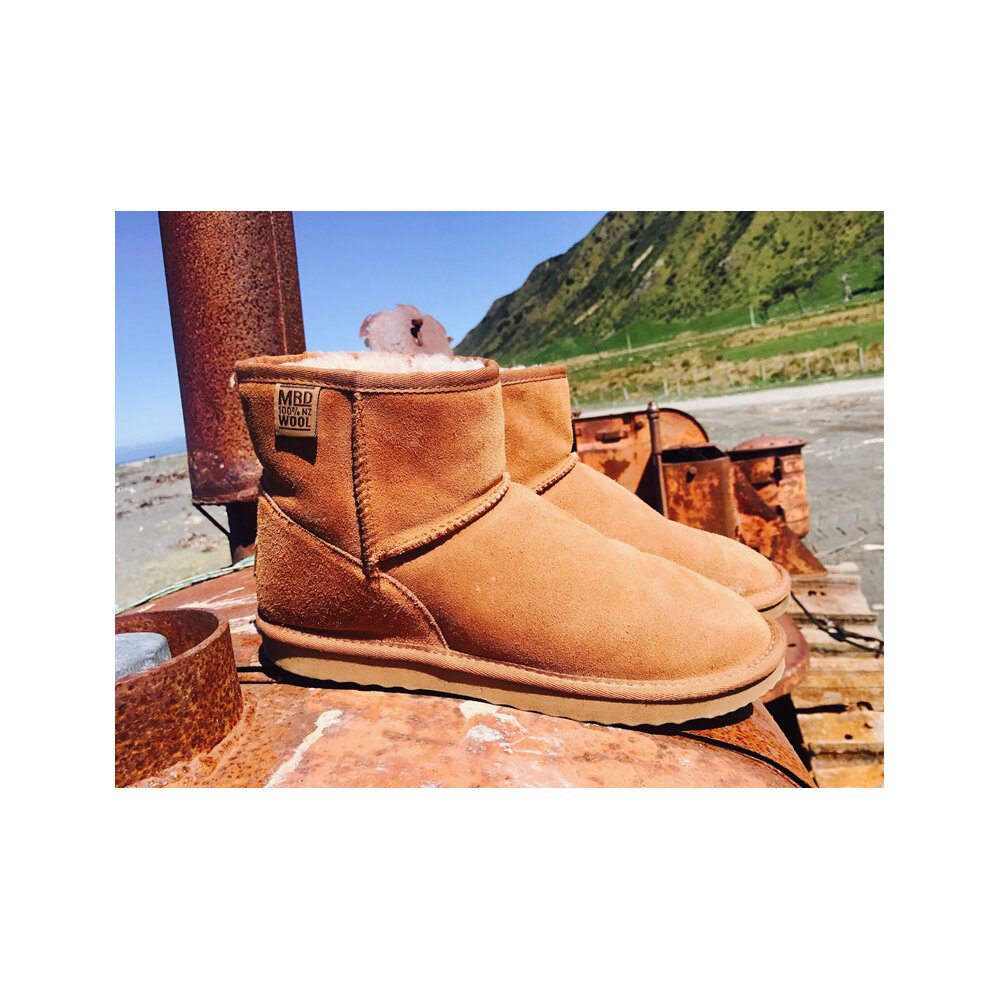 Moana Road sNugZ Boots Size 37