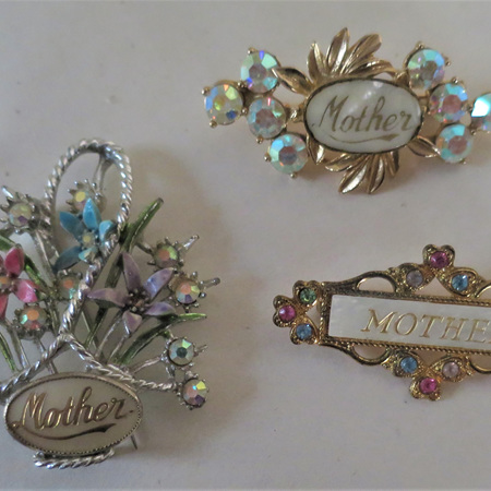 Mother brooches