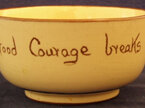 Motto "Good Courage breaks ill luck"