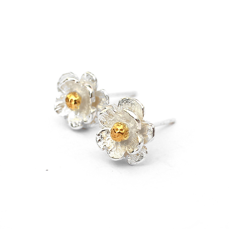 mount cook lily studs gold sterling silver nz handmade flower wedding nature