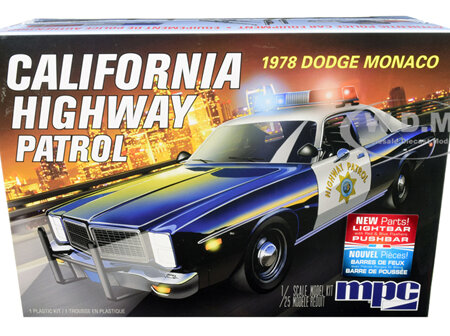 MPC 1/25 1978 Dodge Monaco CHP Police Car (MPC922)