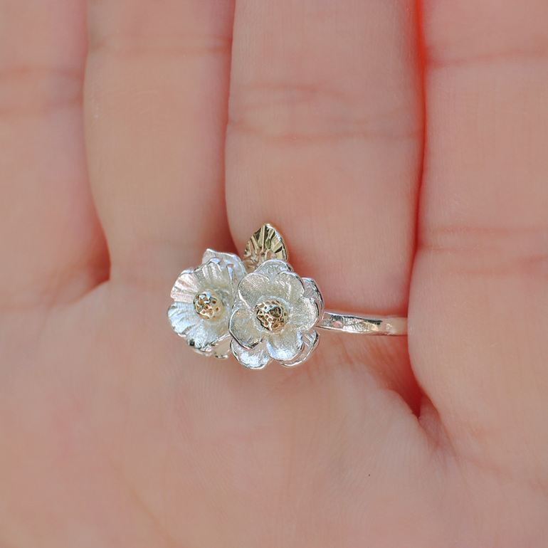 mt cook lily ring sterling silver flowers solid gold leaf ring lily griffin nz