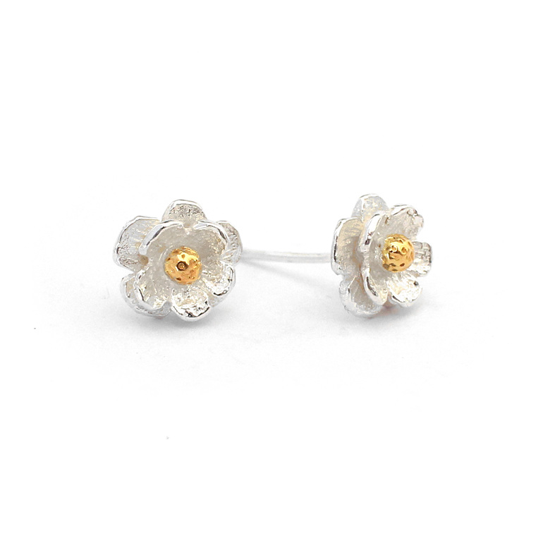 mt cook lily studs gold sterling silver gift flower classic wedding lilygriffin