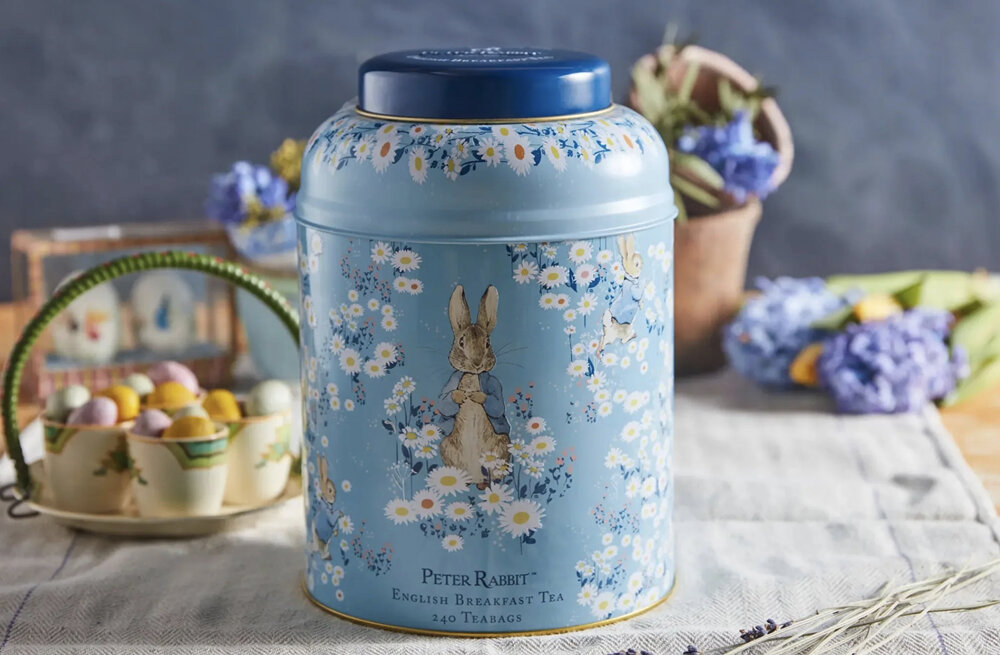 New English Teas WORLD OF BEATRIX POTTER Peter Rabbit Daisies Tea Caddy With 240