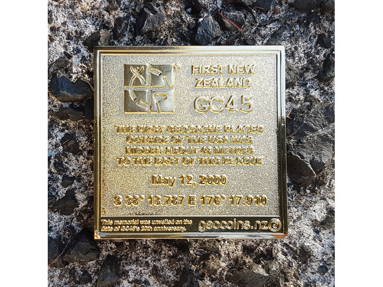 new zealand first geocache tribute plaque memorial geocoin, geocaching trackable