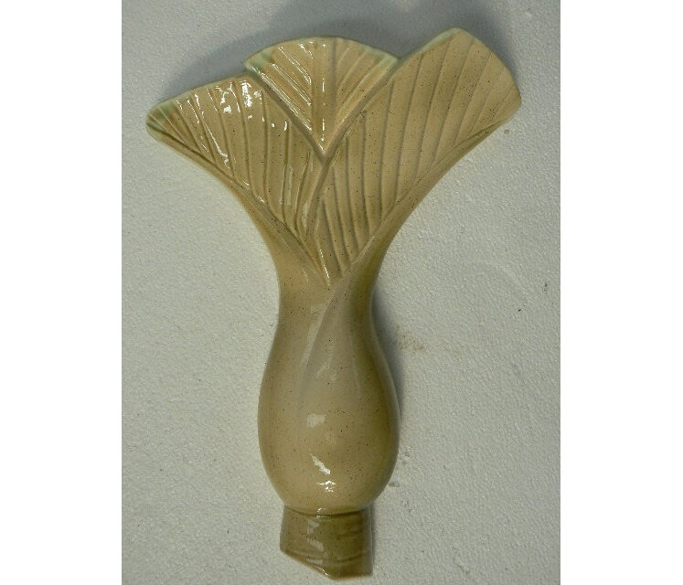 Nikau wall vase, ceramic, NZ art collectble