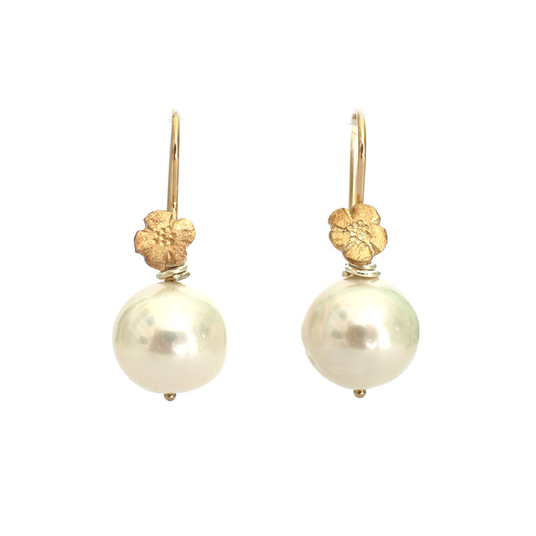 Nina solid 9k gold flowers cream edison pearls earrings lilygriffin nz jewellery