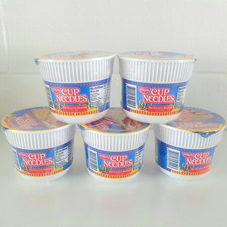 NISSIN CUP NOODLES HOT CREAMY SEAFOOD 48g