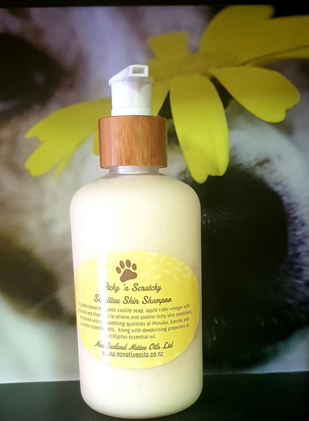 NZ Native Oils - Itchy 'n Scratchy Sensitive Skin - Dog Shampoo 200ml