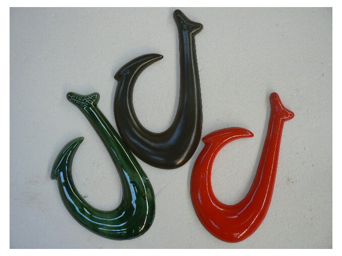 NZ style hook, wall hanging , ceramic, collectable NZ