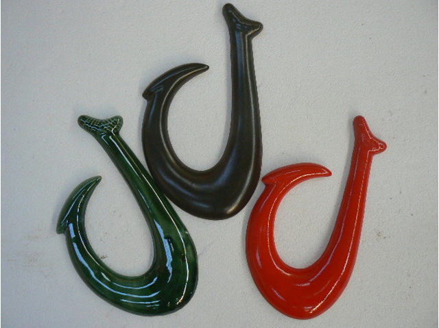 NZ style hook, wall hanging , ceramic, collectable NZ