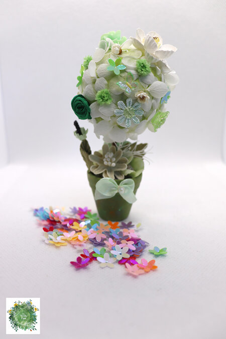 Orb Flower Topiary - Green