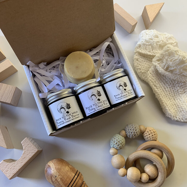 Organic natural baby gift set box gender neutral baby shower idea nz