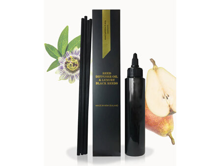 Pear & passionflower Reed diffuser oil & luxury black reeds