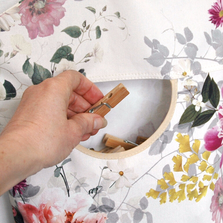 peg pouch cream floral with hand