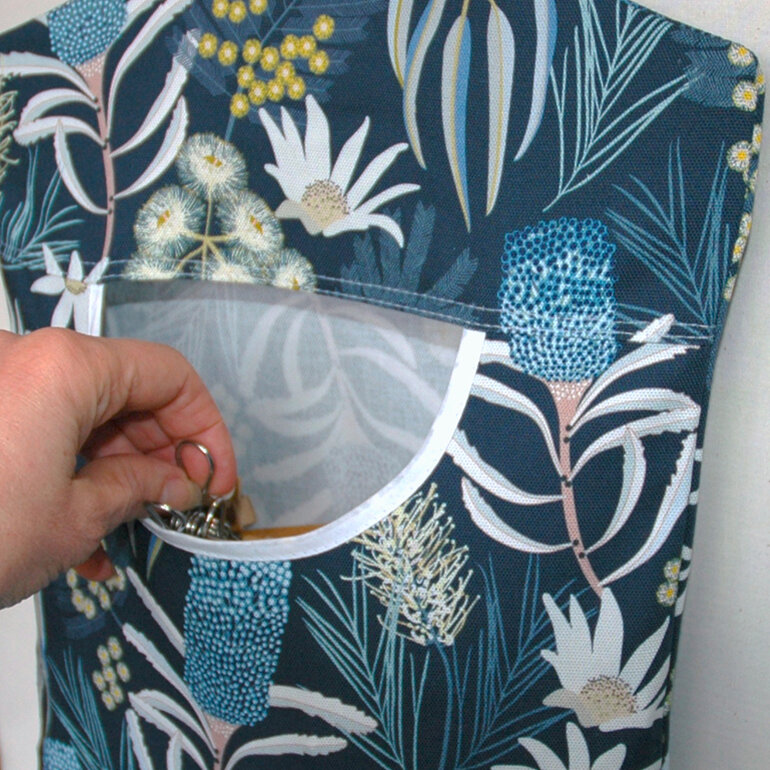 peg pouch navy flora with hand