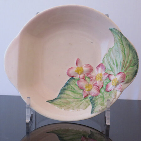 Pink tone pin dish embossed flower