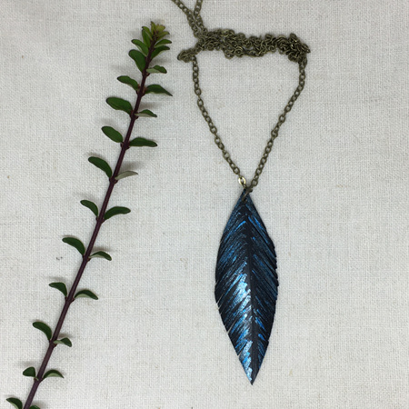 Pique Necklace with Blue