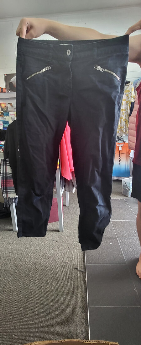 Portman's black pants size 10