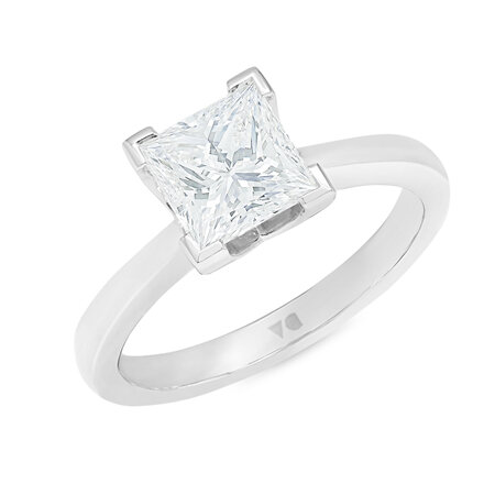 Princessa: Princess Cut Diamond Solitaire Ring