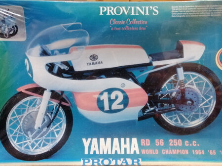 Protar 1/9 Yamaha RD56 250cc World Champion (MOD11308)