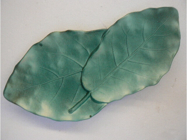 Puka leaf dish, NZ collectable ceramics