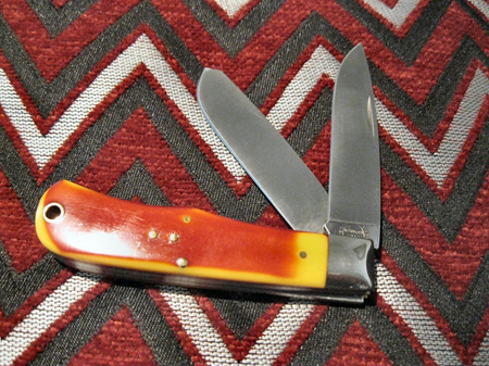 Remmington USA large trapper red over yellow (NG926)