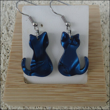 Resin Cat Earrings - Blue