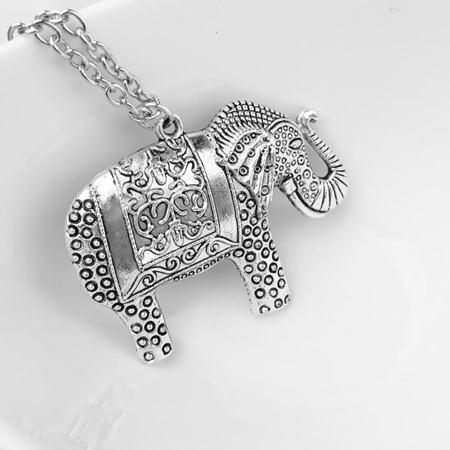 Retro Elephant Necklace