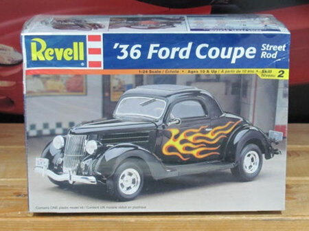 Revell 1/24 36 Ford Coupe Street Rod (RMX2595)