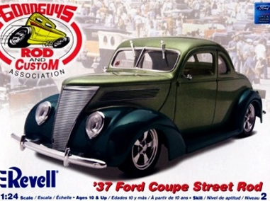 Revell 1/24 37 Ford Coupe Street Rod (RMX2071)