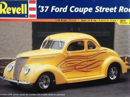 Revell 1/24 37 Ford Coupe Street Rod (RMX2598)