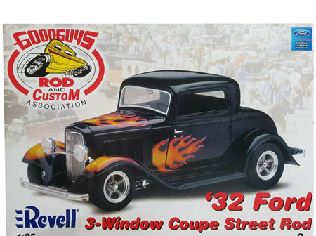 Revell 1/25 32 Ford 3 Window Coupe Street Rod (RMX2024)