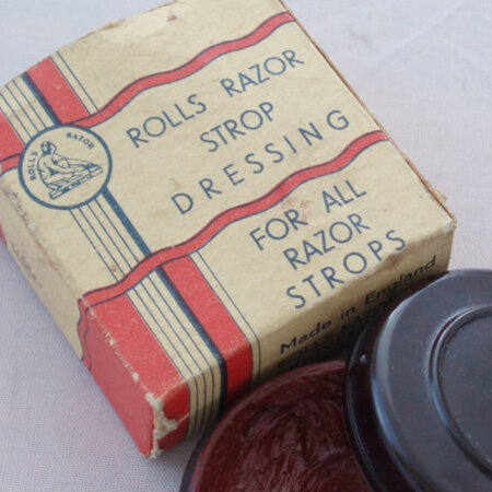 Rolls razor strop dressing