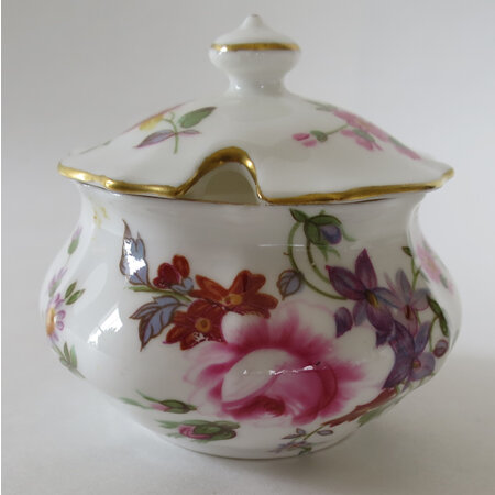 Round lidded pot Derby Posies