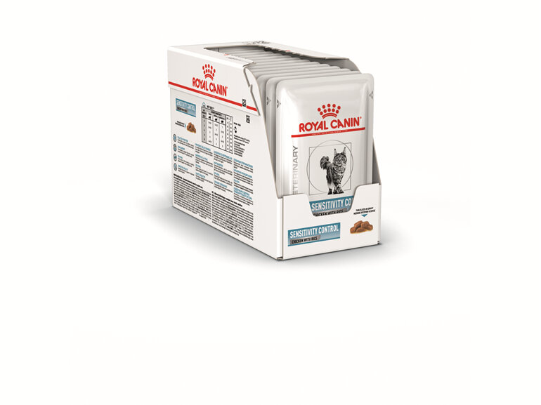 ROYAL CANIN® VETERINARY DIET Sensitivity Control Adult Wet Cat Food Pouches 12 x 85g