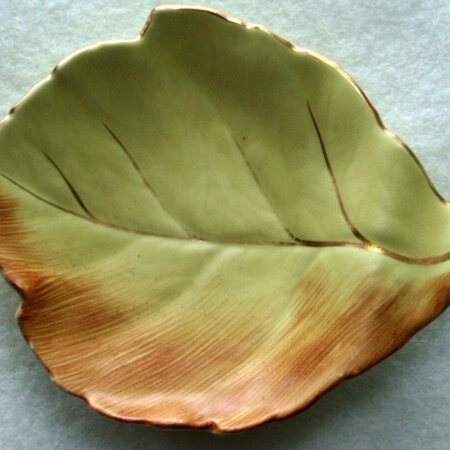 Royal Winton - leaf dish