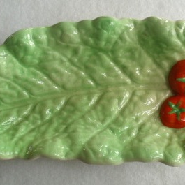 Royal Winton - tomato leaf long dish