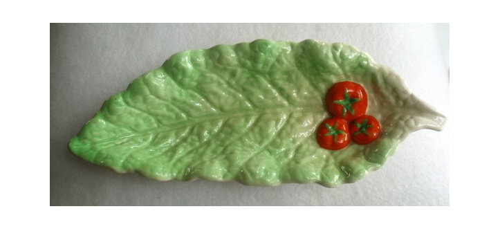 Royal Winton - tomato leaf long dish